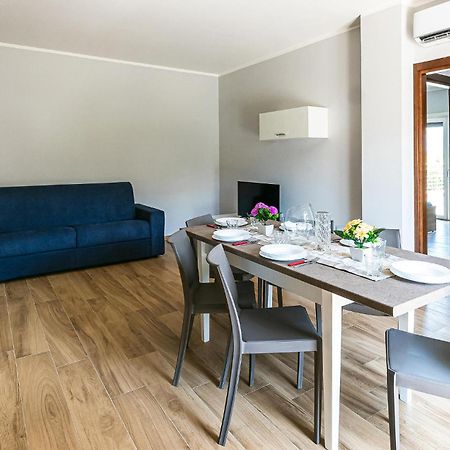 2 Bedroom Beautiful Apartment In Casalvelino กาซัลเวลิโน ภายนอก รูปภาพ