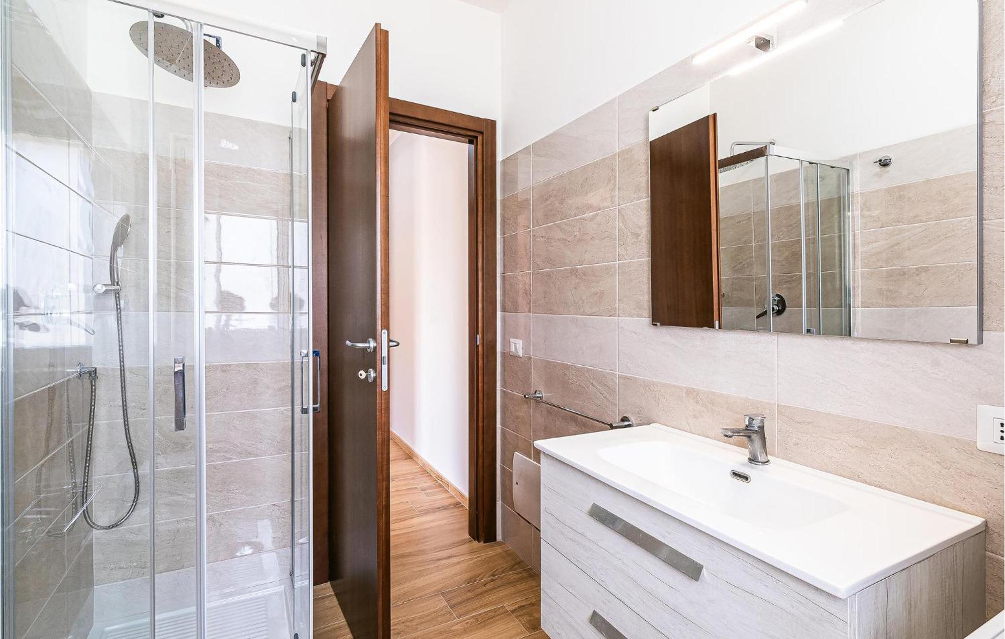 2 Bedroom Beautiful Apartment In Casalvelino กาซัลเวลิโน ภายนอก รูปภาพ