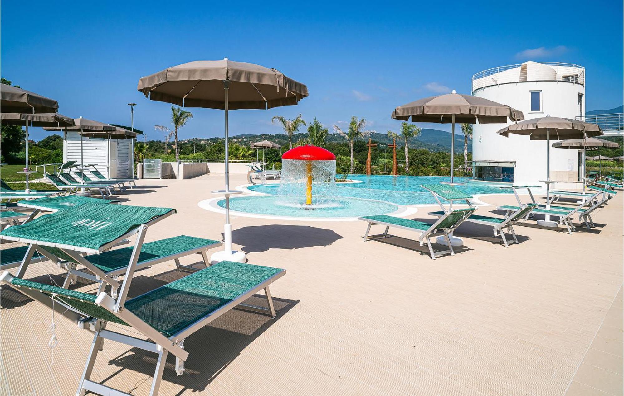 2 Bedroom Beautiful Apartment In Casalvelino กาซัลเวลิโน ภายนอก รูปภาพ