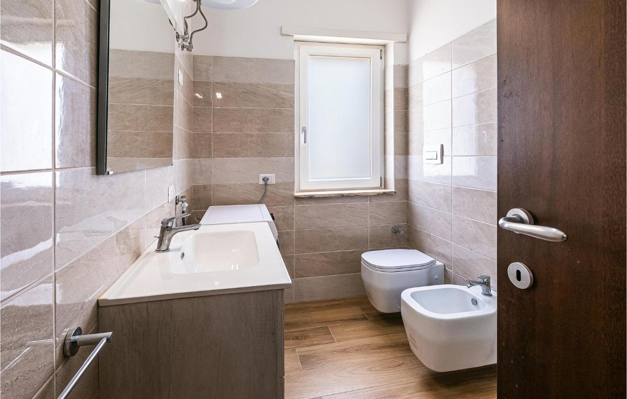 2 Bedroom Beautiful Apartment In Casalvelino กาซัลเวลิโน ภายนอก รูปภาพ