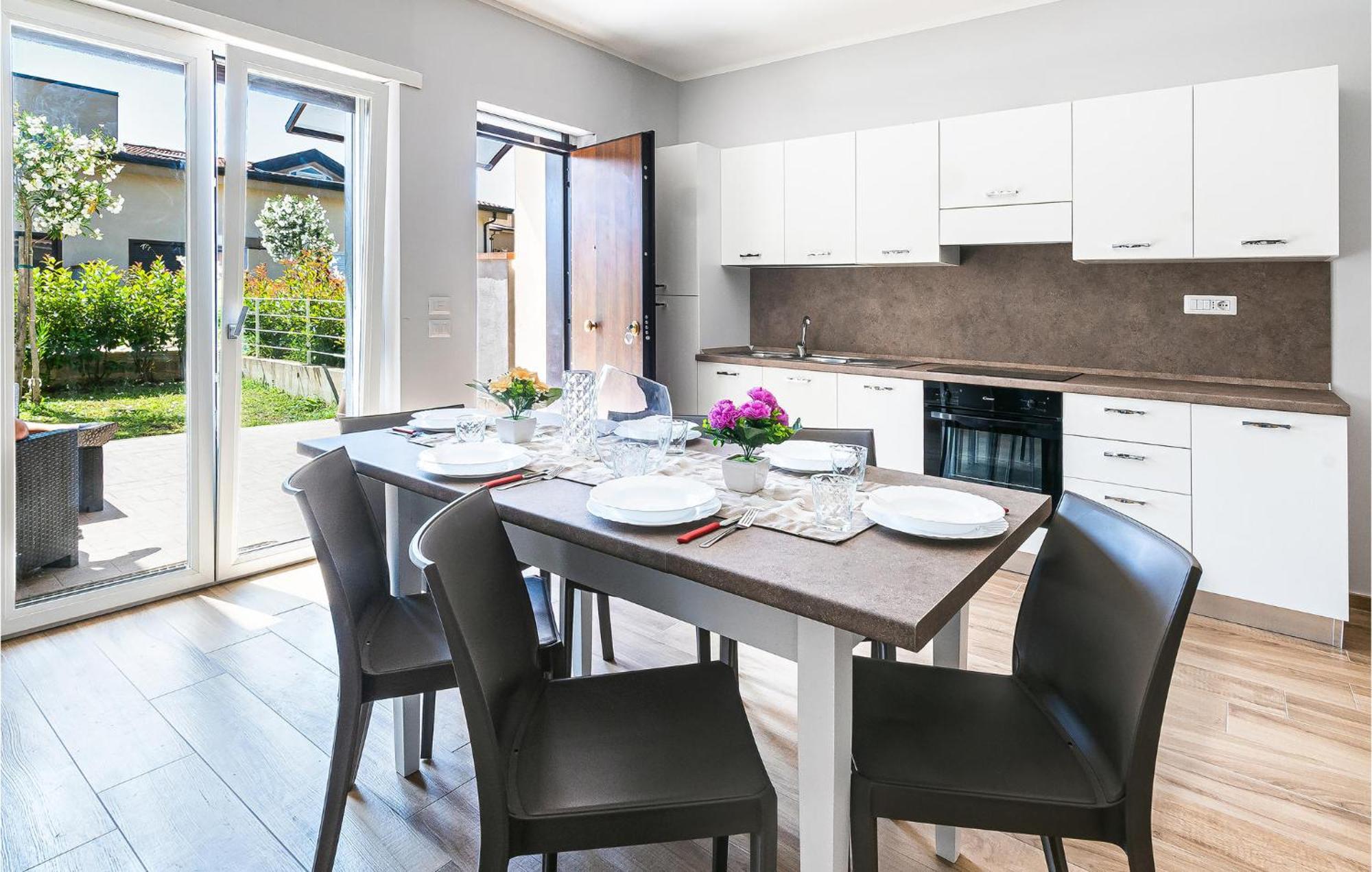2 Bedroom Beautiful Apartment In Casalvelino กาซัลเวลิโน ภายนอก รูปภาพ