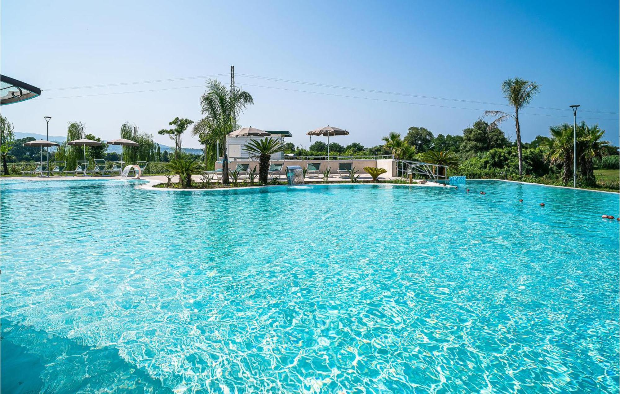 2 Bedroom Beautiful Apartment In Casalvelino กาซัลเวลิโน ภายนอก รูปภาพ