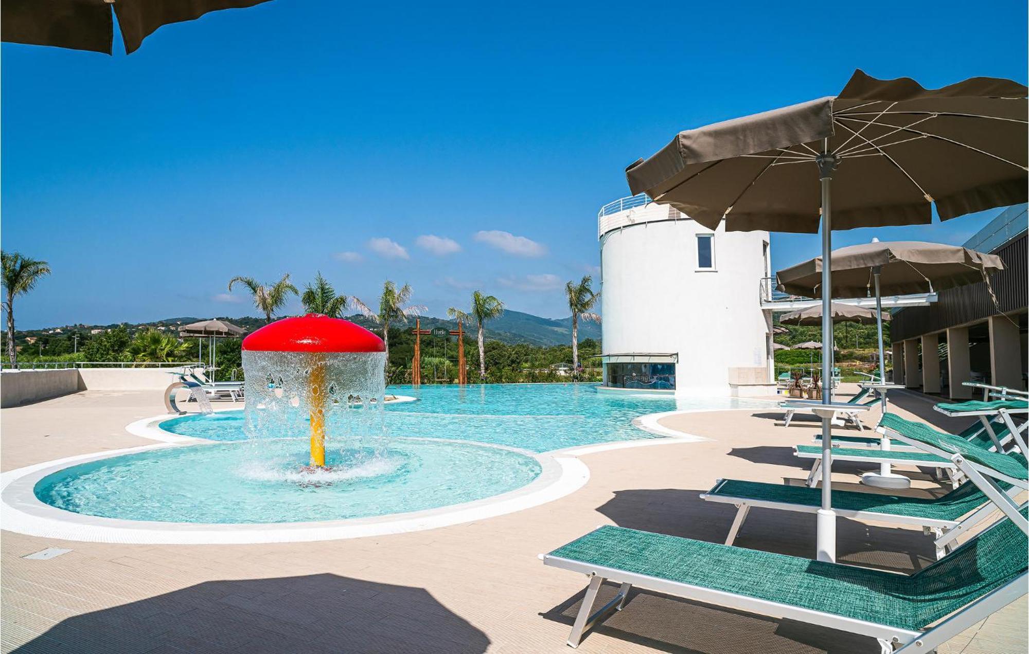 2 Bedroom Beautiful Apartment In Casalvelino กาซัลเวลิโน ภายนอก รูปภาพ