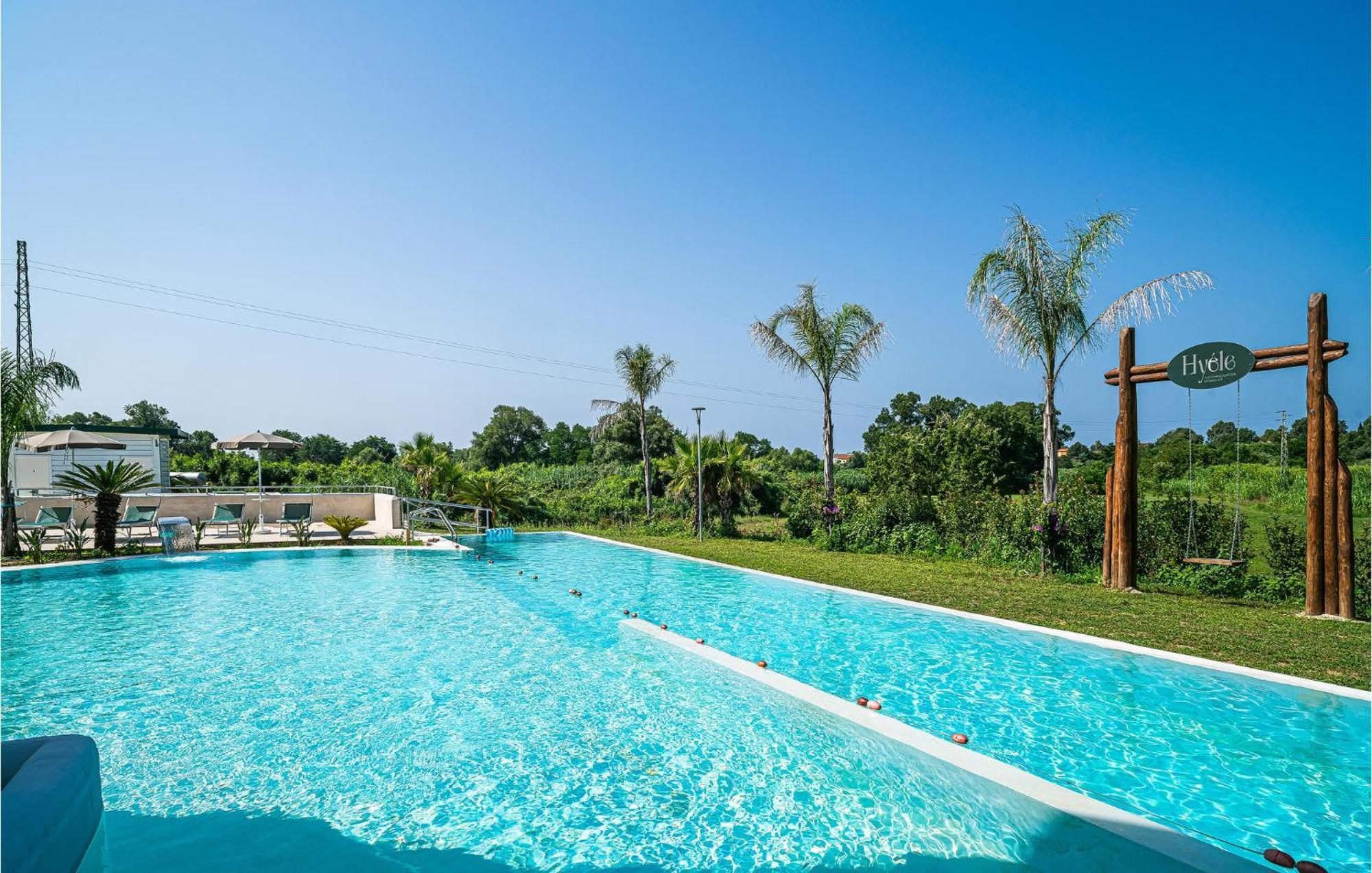 2 Bedroom Beautiful Apartment In Casalvelino กาซัลเวลิโน ภายนอก รูปภาพ
