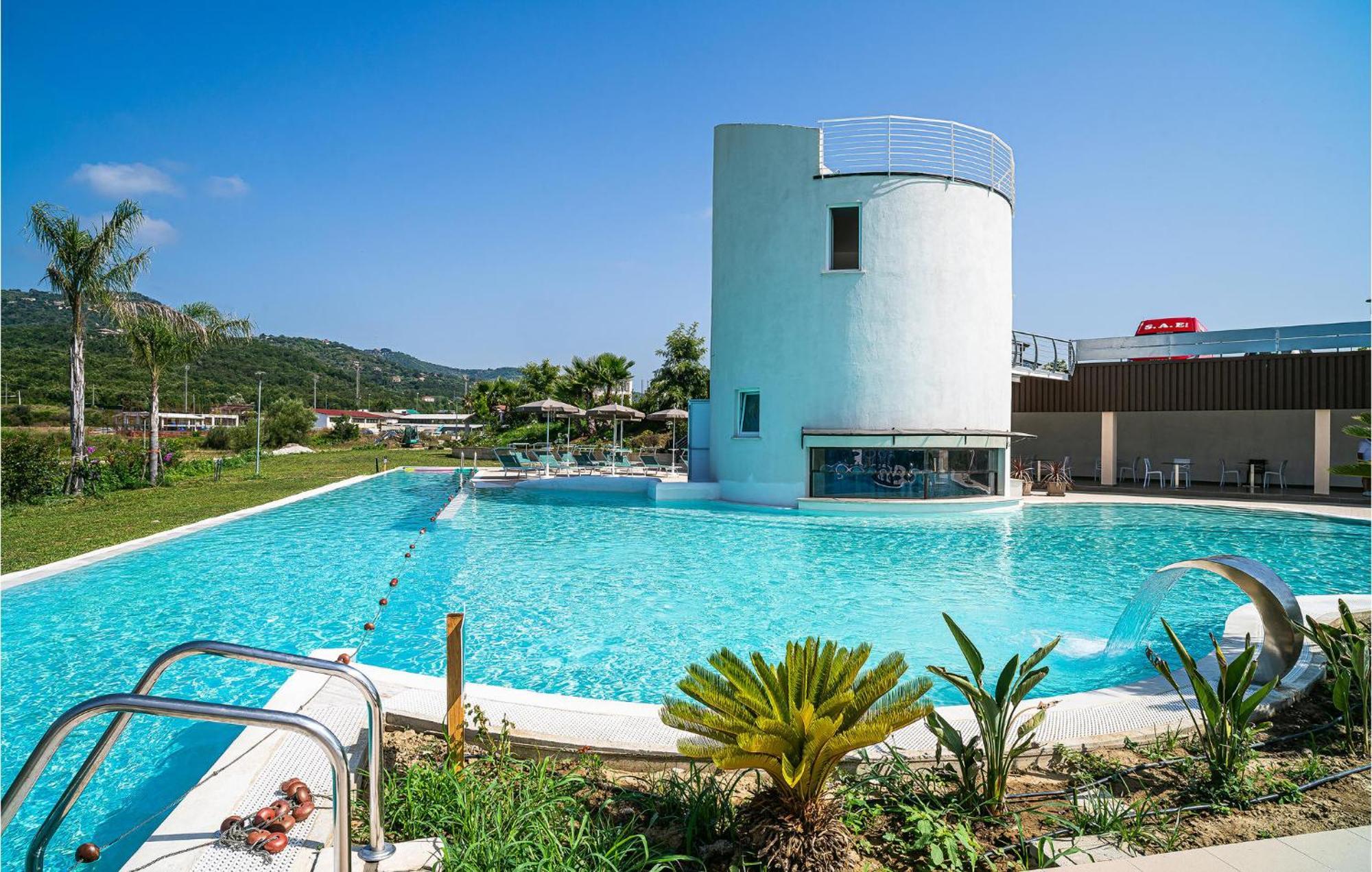 2 Bedroom Beautiful Apartment In Casalvelino กาซัลเวลิโน ภายนอก รูปภาพ