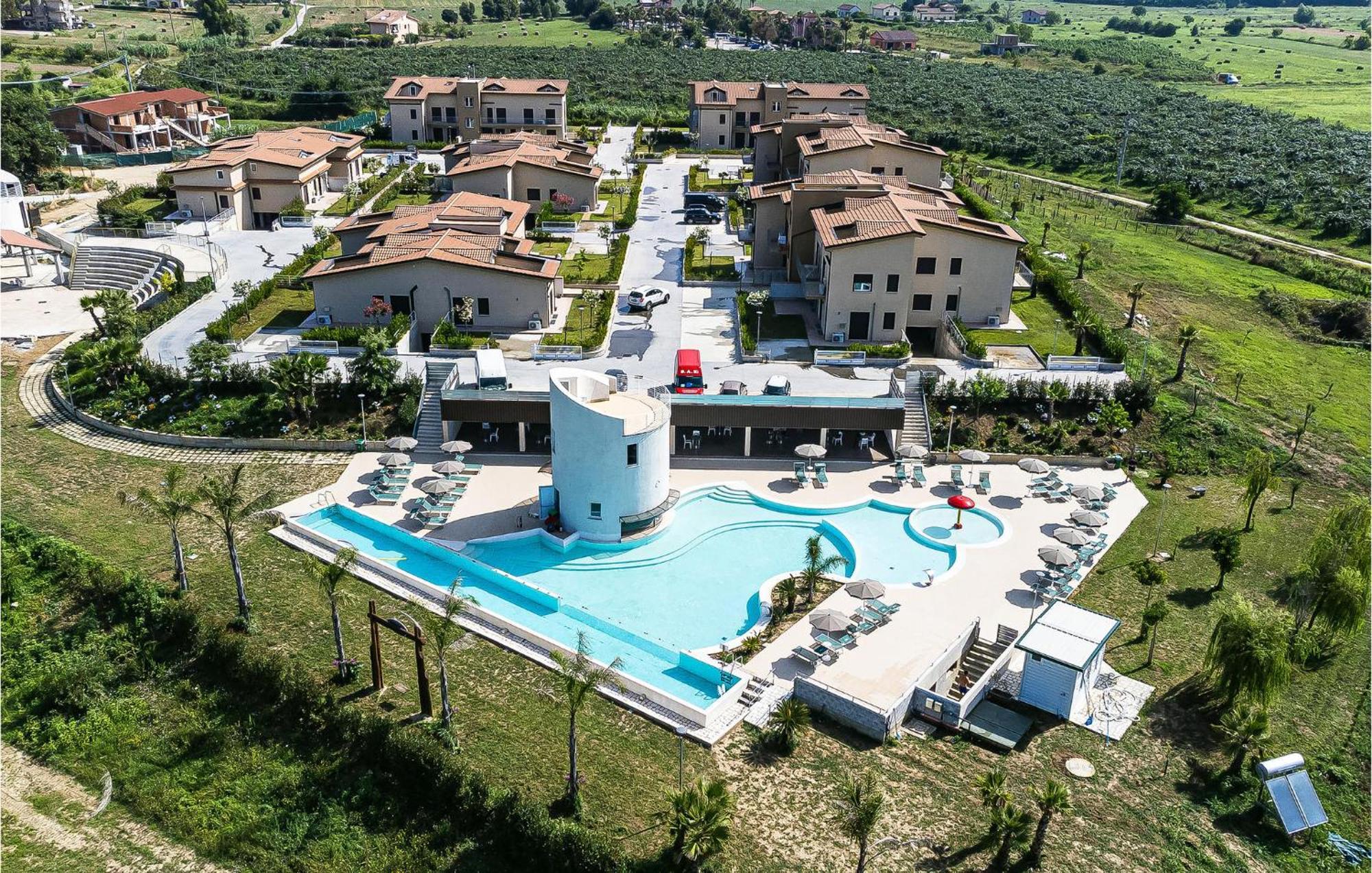 2 Bedroom Beautiful Apartment In Casalvelino กาซัลเวลิโน ภายนอก รูปภาพ