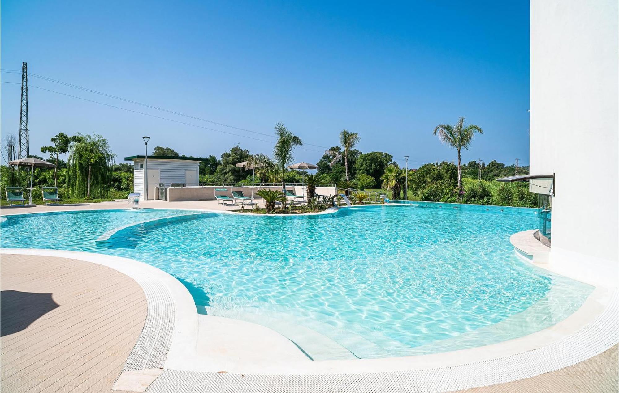 2 Bedroom Beautiful Apartment In Casalvelino กาซัลเวลิโน ภายนอก รูปภาพ